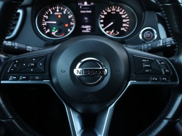 Nissan Qashqai II Crossover 1.6 DIG-T 163KM 2017 Nissan Qashqai 1.6 DIG-T, Salon Polska, zdjęcie 20