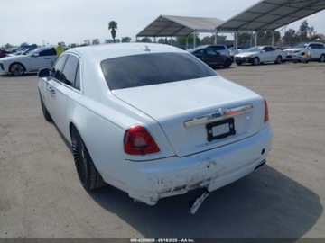 Rolls-Royce 2014 Rolls-Royce Ghost 2014 6.6l 6.6 Benzyna 563KM, zdjęcie 3