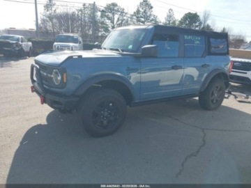 Ford Bronco V 2022 Ford Bronco Black Diamond, 2022r., 4x4, 2.3L 2.3 Benzyna 275KM, zdjęcie 1