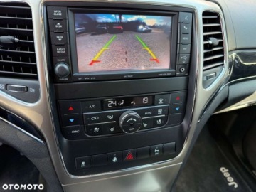 Jeep Grand Cherokee IV Terenowy 3.0 V6 CRD 241KM 2012 Jeep Grand Cherokee Jeep Grand Cherokee 3.0I CRD Overland 3.0 Diesel 241KM, zdjęcie 7