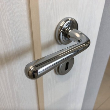 Дверная ручка Lea Chrom Infinity Line KLE 700