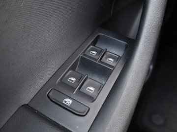 Skoda Rapid II Spaceback 1.2 TSI 85KM 2013 Skoda Rapid Spaceback 1.2 TSI, Salon Polska, zdjęcie 15