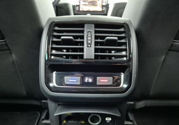 Volkswagen Passat B8 Variant Facelifting 2.0 TDI SCR 200KM 2021 Volkswagen Passat Business 2.0TDI 200KM DSG Hak Skora TravelAssist Kamera, zdjęcie 17