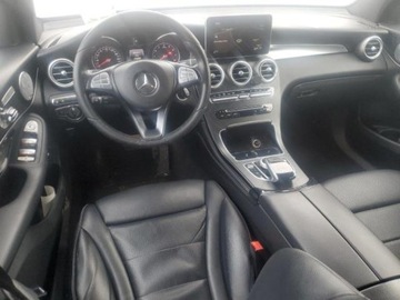 Mercedes GLC C253 2017 Mercedes-Benz GLC 300 SUV 2017 2.0 Benzyna 241KM, zdjęcie 5
