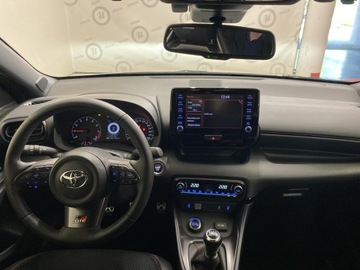 Toyota Yaris IV GR Hatchback 1.6 261KM 2021 Toyota Yaris GR 1.6 Dynamic III (2011-2019), zdjęcie 2