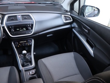 Suzuki SX4 II S-cross 1.6 VVT 120KM 2014 Suzuki SX4 S-Cross 1.6 VVT AllGrip, Salon Polska, zdjęcie 7