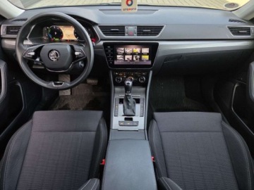 Skoda Superb III Kombi Plug-In Hybrid 1.4 TSI Plug-In-Hybrid 218KM 2021 Skoda Superb 1.4iV Plug-in Hybryd 218KM FV23 Style Dsg Full LED Matrix DCC, zdjęcie 31