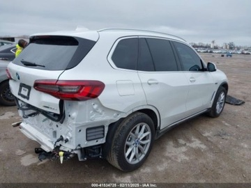 BMW X5 G05 2023 BMW X5 Phev xDrive45E 2023 3.0l 3.0 Hybryda 282KM, zdjęcie 5