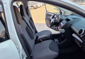 Toyota Aygo I Hatchback 5d Facelifting 1.0 VVT-i 68KM 2012 Toyota Aygo 1,0 Klima 68 km Benzyna 68KM, zdjęcie 10