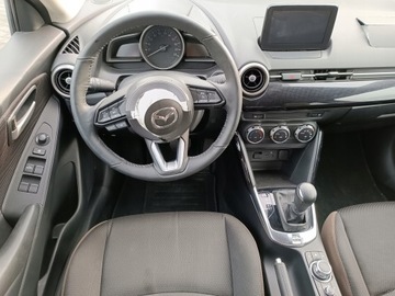 Mazda 2 III Hatchback Facelifting 1.5 SKYACTIV-G 90KM 2021 Mazda 2 AUTOMAT NAVI 7 tys km Alu grzane fotele po Lift, zdjęcie 11