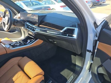 BMW X5 G05 2024 BMW X5 XDrive40I 2024 3.0l 3.0 Benzyna 375KM, zdjęcie 4