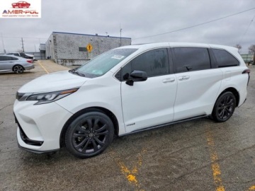 Toyota Sienna III 2021 Toyota Sienna XSE 2021 2.5 Benzyna 245KM