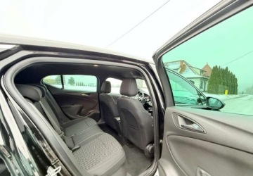 Opel Astra K Hatchback 5d 1.4 Turbo 125KM 2016 Opel Astra Opel Astra 1.4 Turbo StartStop 120 Jahre 1.4 Benzyna 125KM, zdjęcie 28