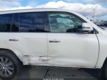 Lexus LX III (550) 2016 Lexus LX 570 2016 5.7 Benzyna 383KM, zdjęcie 8