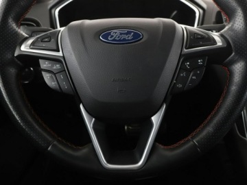 Ford Mondeo V Kombi Facelifting 2.0 EcoBlue 190KM 2019 Ford Mondeo automat full LED virtual cocpit navi, zdjęcie 20