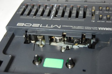 МНОГОТРЕКОВЫЙ КАССЕТНЫЙ РЕКОРДЕР YAMAHA MT-120S