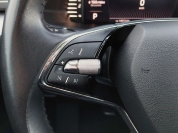 Skoda Superb III Kombi Facelifting 2.0 TDI SCR 200KM 2022 Skoda Superb 2.0TDI 200KM Ambition SerwisASO SalonPL Tempomat Led SmartLin, zdjęcie 22