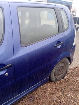 DAIHATSU YRV DVEŘE LEVÉ ZADNÍ GOLE