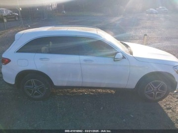 Mercedes GLC C254/X254 2022 Mercedes-Benz GLC 2022 Mercedes-Benz GLC GLC 300 SUV 2.0 Benzyna 255KM, zdjęcie 7