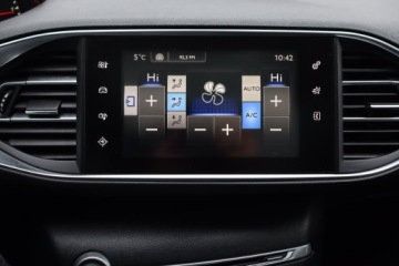 Peugeot 308 II SW 1.6 BlueHDi 120KM 2015 Peugeot 308 1.6 BlueHDi, Navi, Klima, Klimatronic, zdjęcie 16