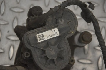 JAGUAR F-PACE 2016 LEVÝ STRANA ZADNÍ TŘMEN BRZDOVÝ