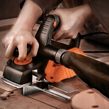 ЭЛЕКТРИЧЕСКИЙ СТРОГАТЕЛЬНЫЙ СТАНОК 1500ВТ