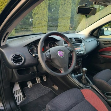 Fiat Bravo II Hatchback 5d 1.6 TD MultiJet 120KM 2008 Fiat Bravo II 1.6 Diesel Multijet 16V DPF Dynamic, zdjęcie 19