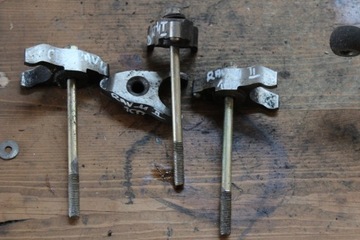 КРЕПЛЕНИЕ РУЧКИ ИНЖЕКЦИОННОГО СТЕКЛА RAV 4 II 2.0 D4D