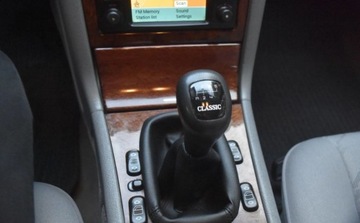 Mercedes Klasa E W210 Sedan 2.3 150KM 1996 Mercedes-Benz Klasa E Mercedes-Benz Klasa E 230 Classic 2.3 Benzyna 150KM, zdjęcie 15