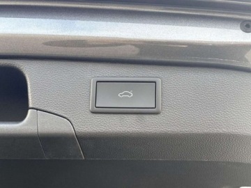 Volkswagen Passat B8 Variant Facelifting 2.0 TDI SCR 150KM 2024 Volkswagen Passat Elegance Matrix Panorama Harman ACC FV23 Serwis ASO, zdjęcie 19