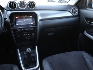 Suzuki Vitara III SUV 1.6 VVT 120KM 2015 Suzuki Vitara 1.6 VVT, Skóra, Navi, Klima, zdjęcie 7