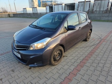 Toyota Yaris III Hatchback 5d Facelifting 1.33 Dual VVT-i 99KM 2014 TOYOTA YARIS (_P9_) 1.33 VVT-i (NSP90_) 99 KM
