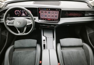 Volkswagen Passat B8 Variant Facelifting 1.5 TSI EVO 150KM 2024 Volkswagen passat-variant Elegance, FV 23, Gwarancja, ACC, ergoActive, GPS, zdjęcie 3