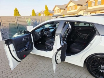 Mercedes CLA C117 Shooting Brake Facelifting 1.5 180 d 109KM 2017 Mercedes-Benz CLA AMG Line___BiXenon LED Skora Alcantara Kamera Panorama A, zdjęcie 6