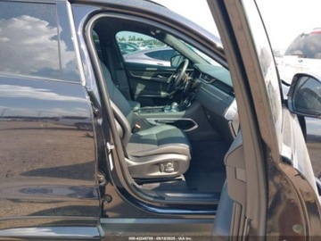 Jaguar F-Pace 2023 Jaguar F-Pace Svr P550 2023 5.0l 5.0 Benzyna 542KM, zdjęcie 9