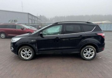 Ford Escape III 2018 Ford Escape 2018 Ford Escape 1.5l 4x4 - w Polsce oplatach i akcyzie Faktura, zdjęcie 1