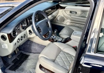 Bentley Arnage II (T) T 6.75 i V8 Biturbo 457KM 2004 Bentley Arnage Bentley Arange Wersja T 6.8 Benzyna 456KM, zdjęcie 35