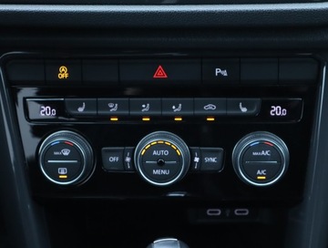 Volkswagen T-Roc I SUV 1.5 TSI ACT 150KM 2020 VW T-Roc 1.5 TSI, Salon Polska, Automat, Navi, zdjęcie 17