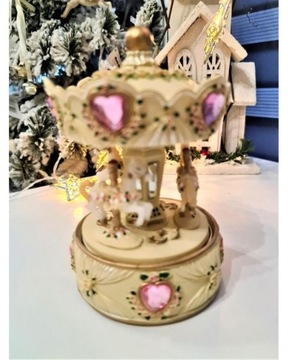 КАРУСЕЛЬ ОРНАМЕНТ С МУЗЫКАЛЬНОЙ ШКАТУЛКОЙ И ЛОШАДЯМИ ПОНИ, модель II
