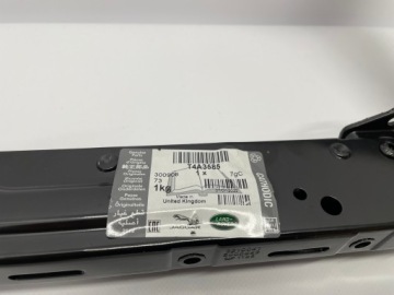 КРОНШТЕЙН ОКУЛЯРА ЛАМПЫ JAGUAR F-PACE ЛЕВЫЙ