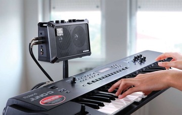 ROLAND MOBILE CUBE КОЛОННА ИНСТРУМЕНТАЛЬНЫЙ УСИЛИТЕЛЬ КОМБО СТЕРЕО АККУМУЛЯТОР
