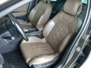 DS 4 I Hatchback (Citroen) 2.0 HDi 163KM 2012 Citroen DS4 2.0 HDi 163KM/Beżowe, zdjęcie 13