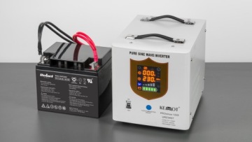 Гелевый аккумулятор Rebel 12 В 100 Ач.