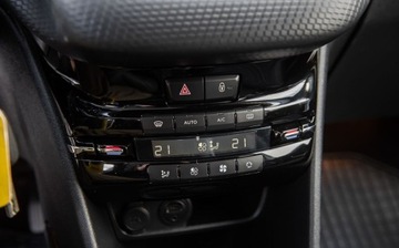 Peugeot 2008 I SUV Facelifting 1.6 BlueHDi 99KM 2016 Peugeot 2008 1.6eHDI 100KM Allure Perla Skora Ledy Navi Alu Full 1.6, zdjęcie 20