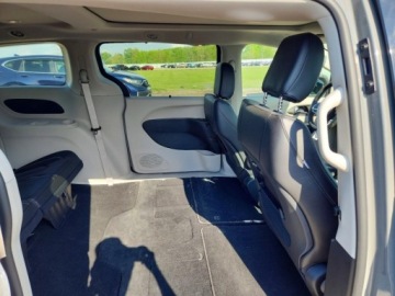 Chrysler Pacifica II 2024 Chrysler Pacifica Touring L 2024 3.6 Benzyna 287KM, zdjęcie 10