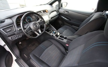 Nissan Leaf II Hatchback Elektryczny 40kWh 150KM 2018 Nissan Leaf Bateria 100 PEWNY Full Dealer ASO Navi Pakiet ZIMA Gwarancja f, zdjęcie 11