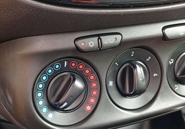 Opel Adam Hatchback 1.2 70KM 2018 Opel Adam Zarejestrowany - benzyna - 1,2 - 69 KM 1.2 Benzyna 69KM, zdjęcie 13