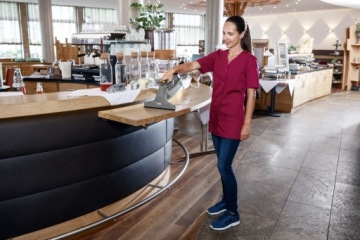 ПРОФЕССИОНАЛЬНАЯ МОЕЧНАЯ МАШИНА ДЛЯ ОКОН KARCHER WVP10 ADV ДЛЯ УБОРКИ