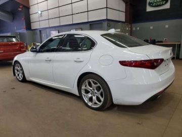 Alfa Romeo Giulia II 2018 Alfa Romeo Giulia 2018 ALFA ROMEO GIULIA TI 2.0 Benzyna 280KM, zdjęcie 2