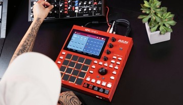 Akai Professional MPC One+ Sampler Work Station